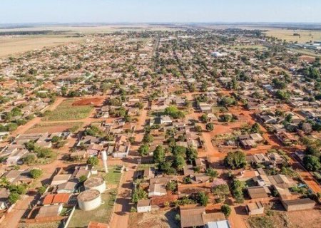 Homem é preso após ameaçar degolar filha de 6 anos com faca e atacar família