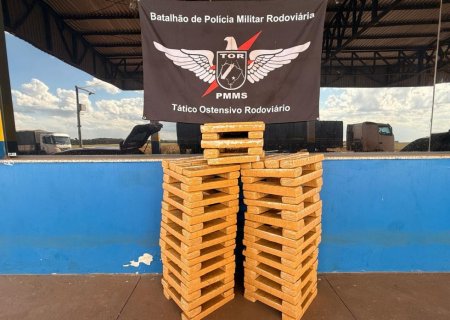 BPMR apreende mais de 100 quilos de maconha na MS-162