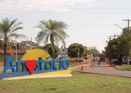 Adolescente é raptada, dopada e estuprada dentro de caminhonete por dois homens