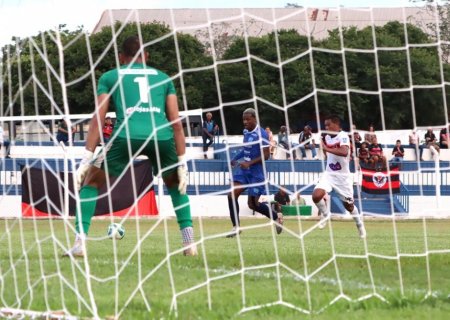 Ivinhema F.C. vence Águia Negra nos acréscimos e assume 4ª colocação no Estadual