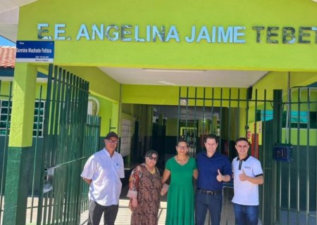 IVINHEMA: Renato Câmara cumpre agenda com entrega na Escola Angelina Jaime Tebet