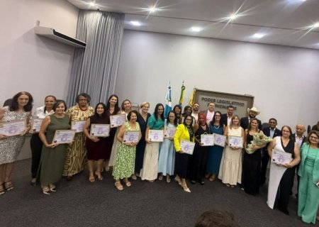 Câmara realiza homenagem ao Dia Internacional da Mulher