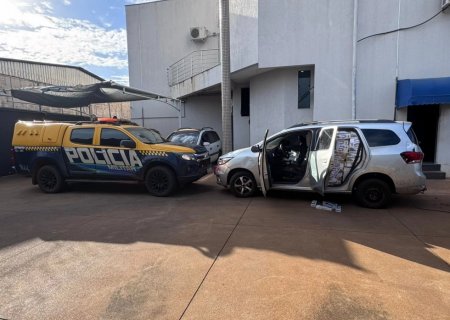 Perseguição termina com apreensão de 2,2 mil pacotes de cigarros contrabandeados em Brasilândia