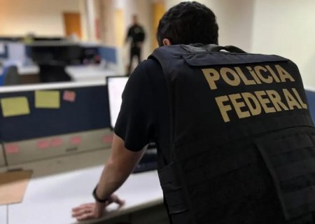 NAVIRAÍ: PF apreende dois carros com mais de 1 tonelada de droga