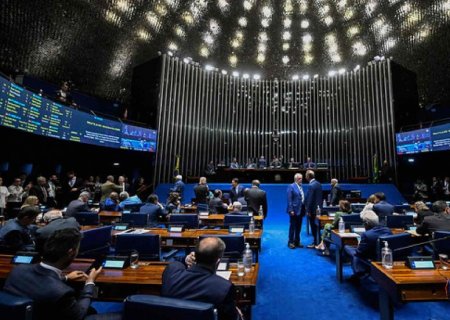 Senadores rejeitam indicação de Jorge Messias para vaga no STF