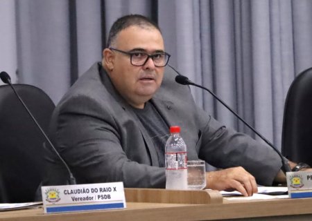 Professor Erlon concede Moção Honrosa a Milton Capucci