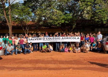 IVINHEMA: Comunidade realiza manifestação e cobra reforma do Colégio Agrícola na Vila Cristina: “Não pode fechar”