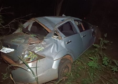 Idoso perde controle do carro, capota e morre na MS-276