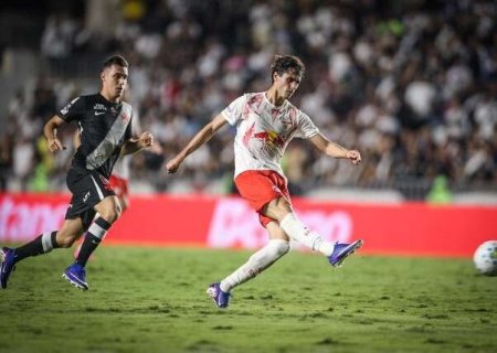 Bragantino domina Vasco em São Januário e entra na briga pelo G4