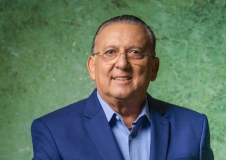 Galvão Bueno é internado às vésperas da Copa para cirurgia