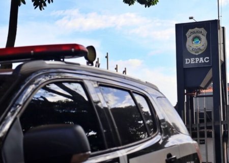 Homem é preso suspeito de oferecer dinheiro e até chuteira para abusar de crianças