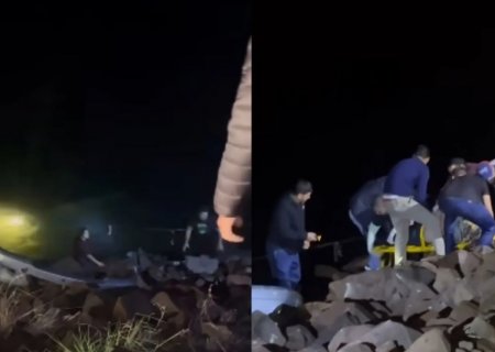 Caminhonete cai em rio após ser atingida por motorista bêbado e uma pessoa morre