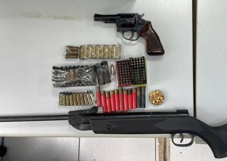 Agressor de mulher é preso com arsenal e 99 munições em MS