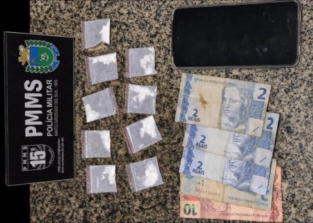 Jovem é preso e dois adolescentes são apreendidos por tráfico de drogas em Nova Alvorada do Sul
