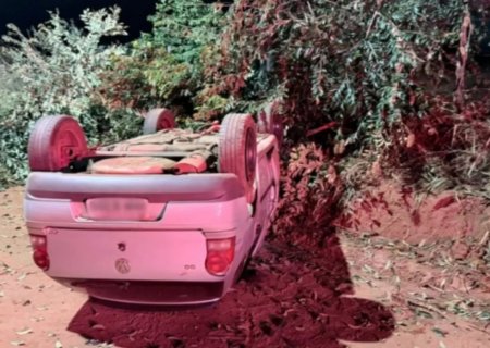 NOVA ANDRADINA: Adolescente capota carro e deixa amigos feridos durante carona
