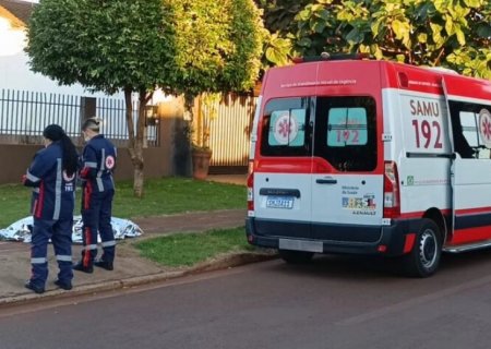 Homem é encontrado morto em calçada de residência em Dourados