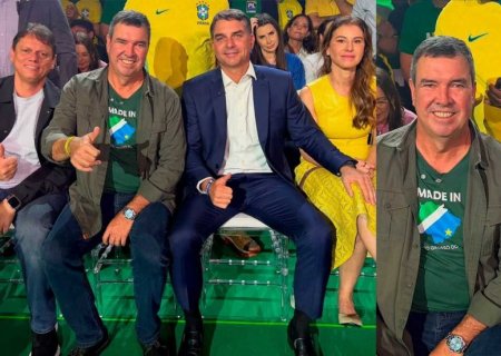 Governador prestigia Flávio Bolsonaro em lançamento de candidatura
