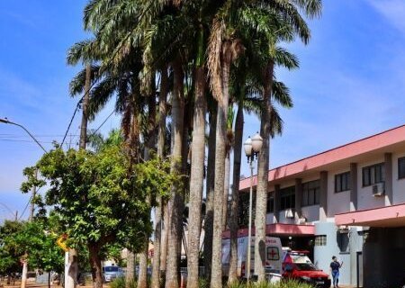 Discussão motivada por ciúmes termina com jovem esfaqueado em Dourados