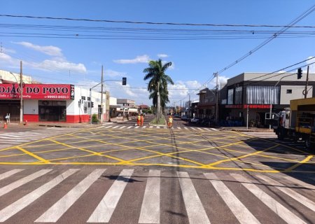 Deodápolis ganha seu primeiro semáforo e prepara mudança importante no trânsito