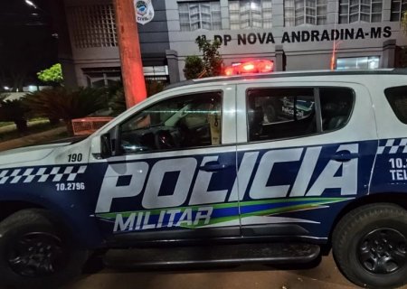 NOVA ANDRADINA: Motorista é preso após bater carro na traseira de picape e teste apontar embriaguez