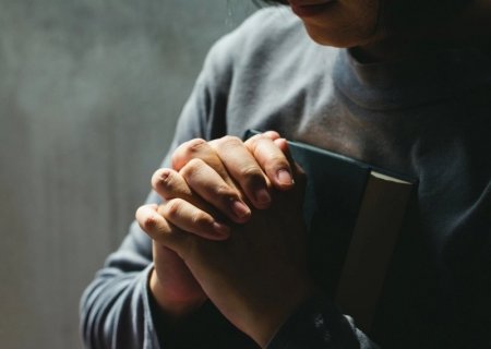 Pastor é condenado por prometer cura e obter vantagem financeira em MS
