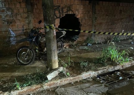 Motociclista morre após perder controle de moto e atingir muro em MS