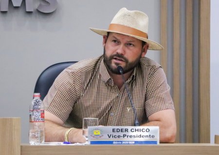 Eder Chicó solicita instalação de redutor de velocidade na Avenida Adelina Rosa dos Santos