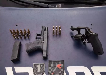 Com armas, dupla é presa antes de suposta vingança contra desafeto em boate de MS