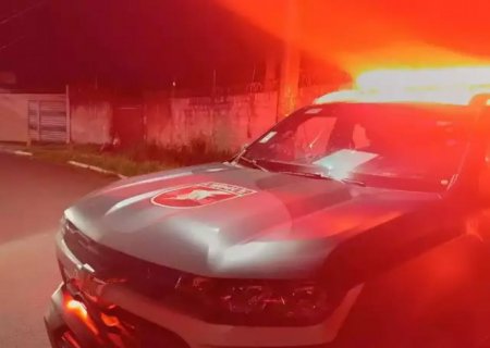 Suspeito de roubo morre ao apontar arma para Policial Militar