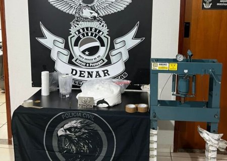 Denar prende cinco suspeitos após apreensão de 15 kg de cocaína e máquina usada no preparo da droga em MS
