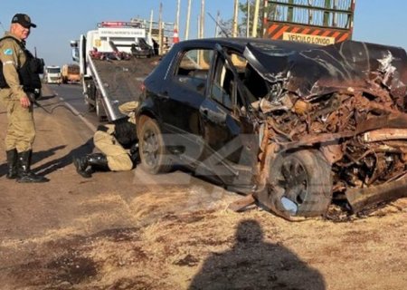Motorista morre ao atingir traseira de carreta em rodovia de Três Lagoas