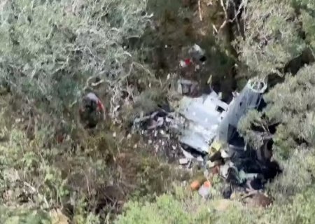 Destroços de helicóptero com cantor Rick são encontrados; não há sobreviventes
