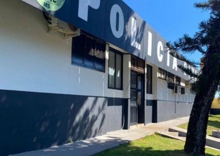 Homem de 50 anos é preso após esfaquear vítima no pescoço em São Gabriel do Oeste