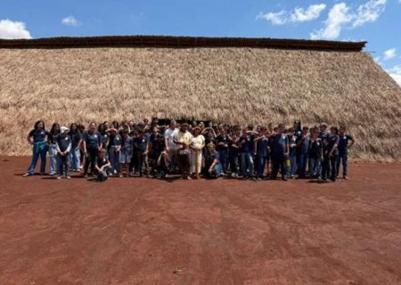 IVINHEMA: Estudantes vivenciam saberes e ancestralidade Guarani-Kaiowá na Aldeia Panambizinho