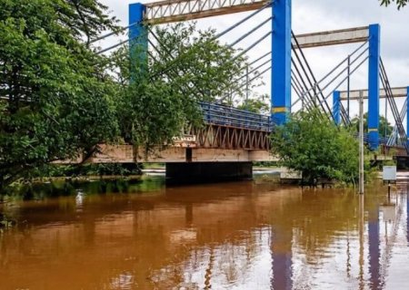 FÁTIMA DO SUL: Fissura em ponte sobre o Rio Dourados mobiliza técnicos do DNIT