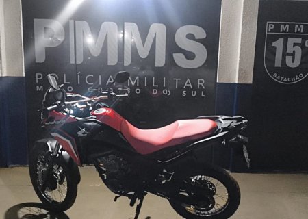 Motociclista com CNH suspensa é preso após manobras perigosas em Rio Brilhante