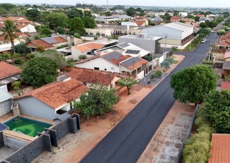 Jean Gomes entrega recapeamento de 20 ruas e destaca avanço das obras em Deodápolis