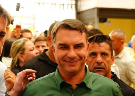 Flávio afirma reajuste acima da inflação para aposentadorias
