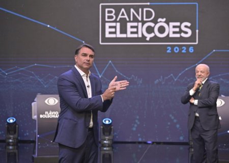 PoderData/Aya: Flávio cresce e vai a 52%, contra 48% de Lula